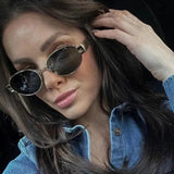 LOR-LINDSAY